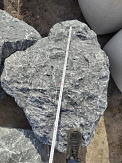 фото ГЛЫБЫ и СКАЛЬНИК (ландшафтный крупный диабаз, змеевик, гранит, яшма, кварц, песчаник)  купить в Грозном